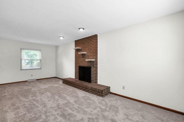 424 Lorraine Drive, Pickerington, OH 43147