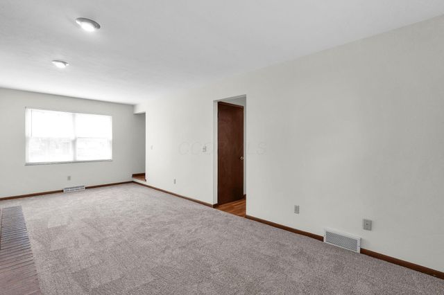 424 Lorraine Drive, Pickerington, OH 43147