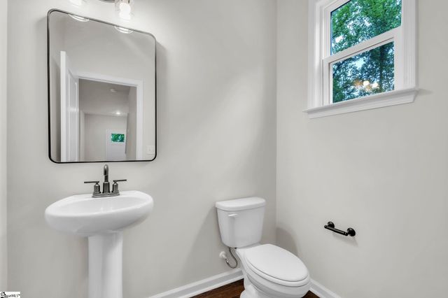 302 Satterfield Drive, Greenville, SC 29611