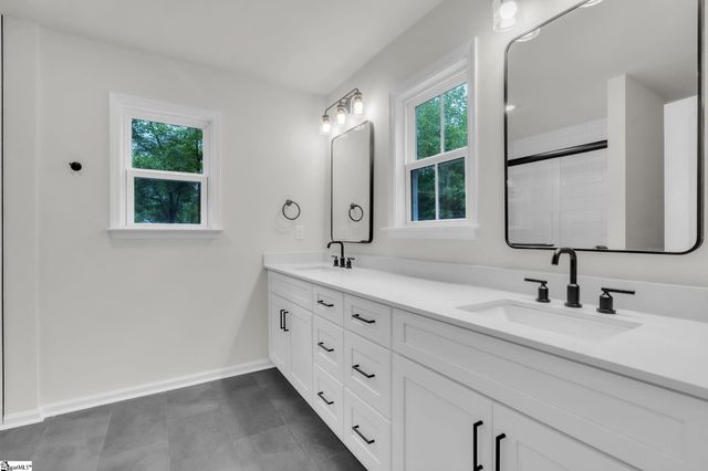 302 Satterfield Drive, Greenville, SC 29611