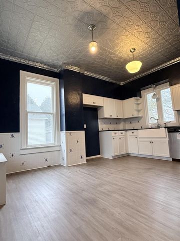 2402 JEFFERSON STREET, Two Rivers, WI 54241