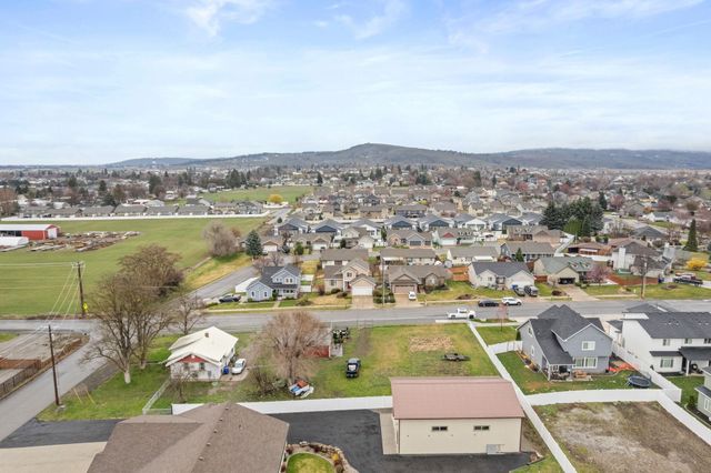 607 S Long Rd, Spokane Valley, WA 99016