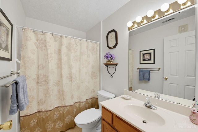 12041 Carrington Lane, Symmes Twp, OH 45140