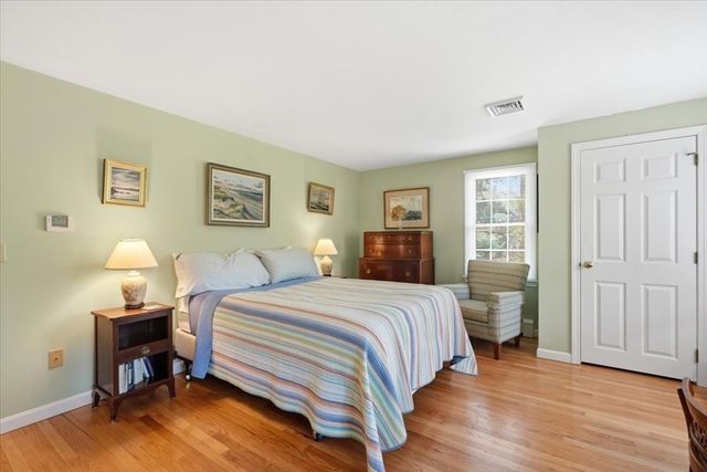 98 Bray Farm Rd S, Yarmouth, MA 02675