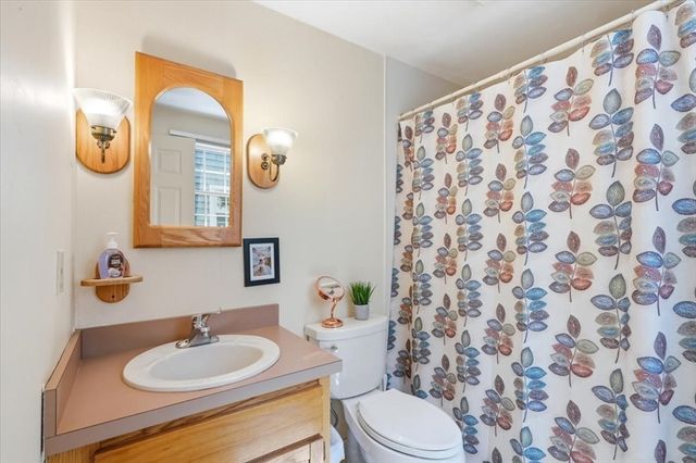 98 Bray Farm Rd S, Yarmouth, MA 02675
