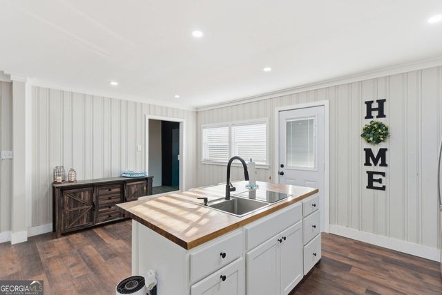 121 RIPLEY Avenue, Adairsville, GA 30103