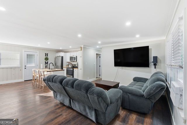 121 RIPLEY Avenue, Adairsville, GA 30103