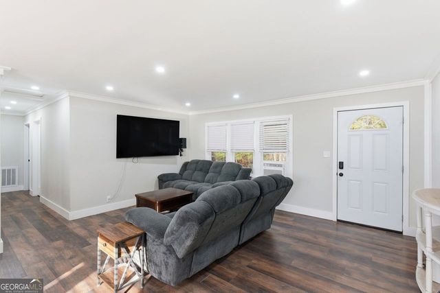 121 RIPLEY Avenue, Adairsville, GA 30103