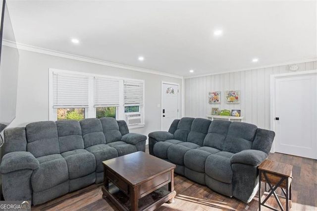 121 RIPLEY Avenue, Adairsville, GA 30103