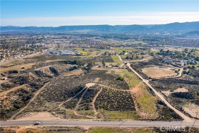 23777 Wildomar Trail, Wildomar, CA 92595