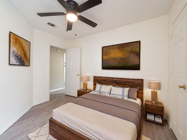 907 Freshwood Court, Arlington, TX 76017