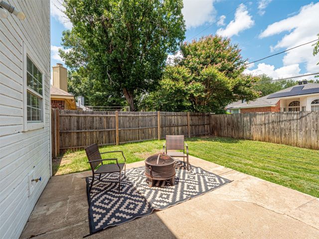907 Freshwood Court, Arlington, TX 76017
