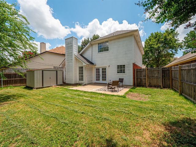 907 Freshwood Court, Arlington, TX 76017