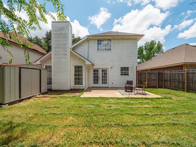 907 Freshwood Court, Arlington, TX 76017