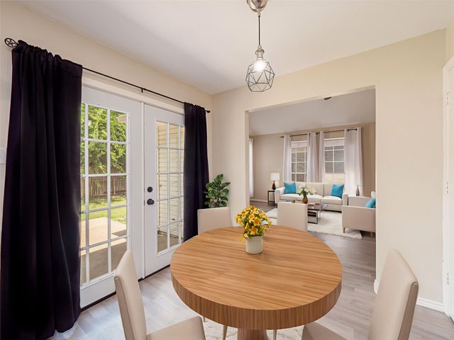 907 Freshwood Court, Arlington, TX 76017