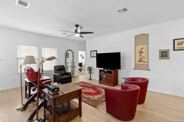 6035 Companion Rd, Bulverde, TX 78163