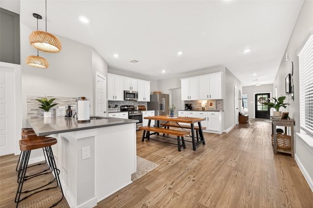 17681 Tree Of Heaven, Conroe, TX 77385