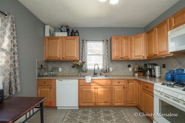 160 Harvard Street, Battle Creek, MI 49017