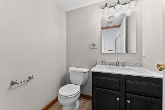 2334 Big Rock Rd, Hampton, PA 15147