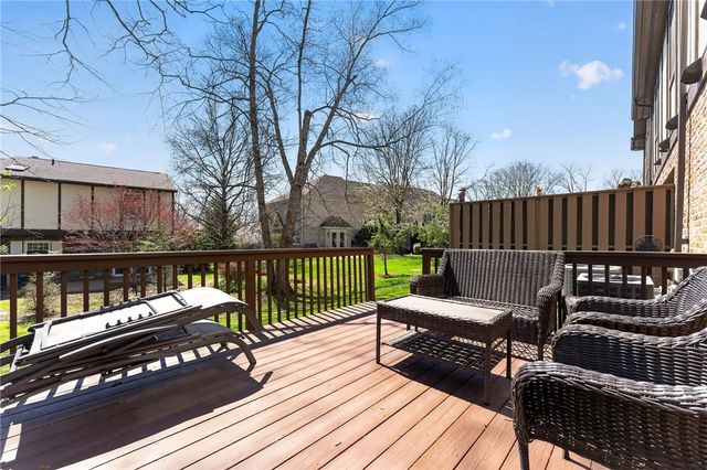 2334 Big Rock Rd, Hampton, PA 15147