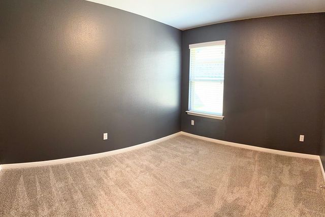 1005 Sundrops ST, Leander, TX 78641