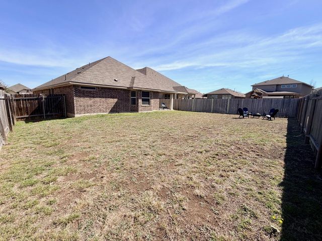 1005 Sundrops ST, Leander, TX 78641