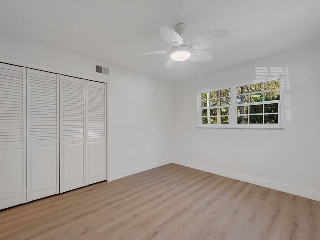 900 Jasmine Lane 101B, Vero Beach, FL 32963