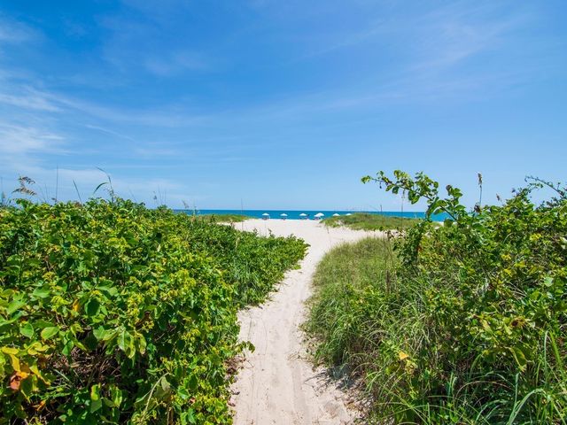 900 Jasmine Lane 101B, Vero Beach, FL 32963