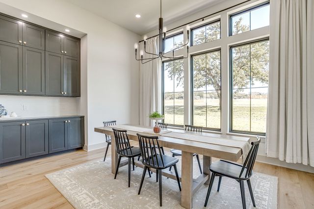 2001 Pinetree Post, Weatherford, TX 76087