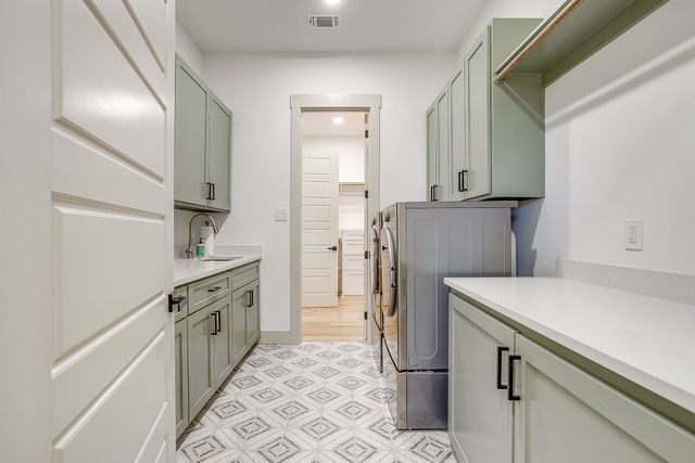 2001 Pinetree Post, Weatherford, TX 76087