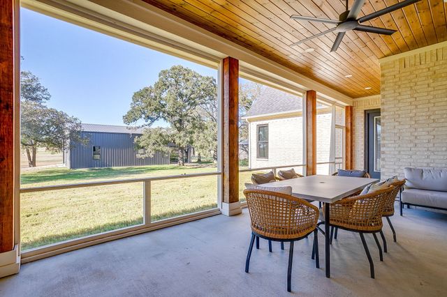 2001 Pinetree Post, Weatherford, TX 76087