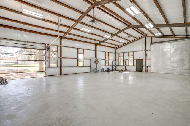 2001 Pinetree Post, Weatherford, TX 76087