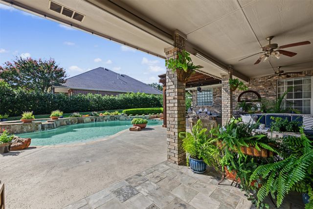 8955 Leslie Court, Benbrook, TX 76126