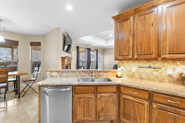 906 Fairbanks Drive, Magnolia, TX 77354