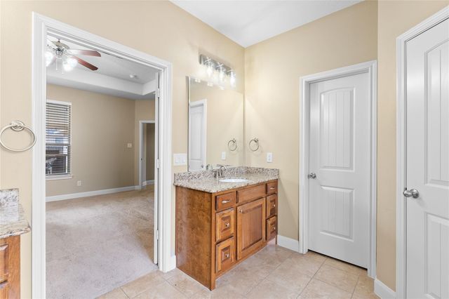 906 Fairbanks Drive, Magnolia, TX 77354