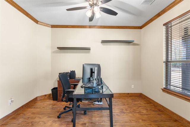 906 Fairbanks Drive, Magnolia, TX 77354