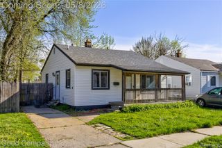 1731 E Pearl Avenue, Hazel Park, MI 48030