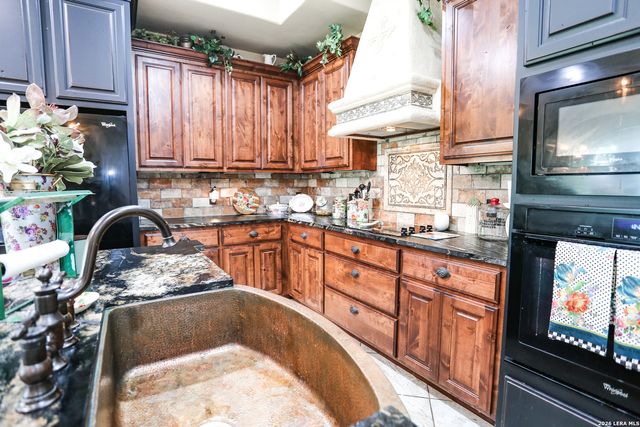 126 RETAMA RD, Boerne, TX 78006