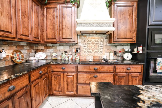 126 RETAMA RD, Boerne, TX 78006