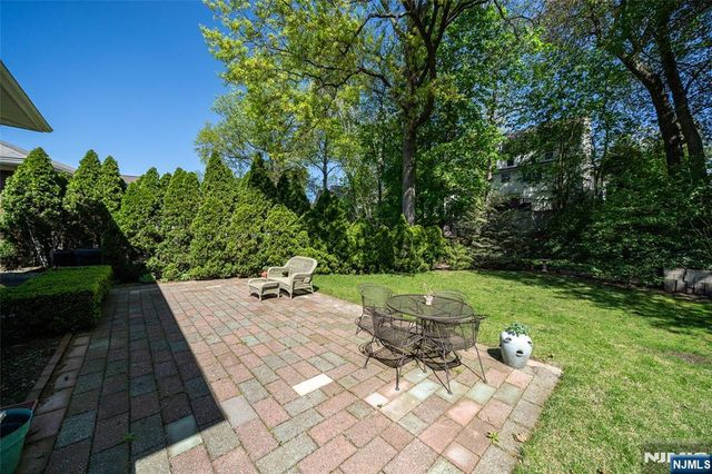 21 Preble Place, Rutherford, NJ 07070