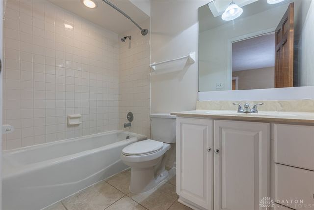 215 Beverly Place, Oakwood, OH 45419