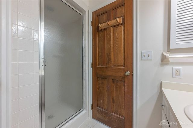 215 Beverly Place, Oakwood, OH 45419