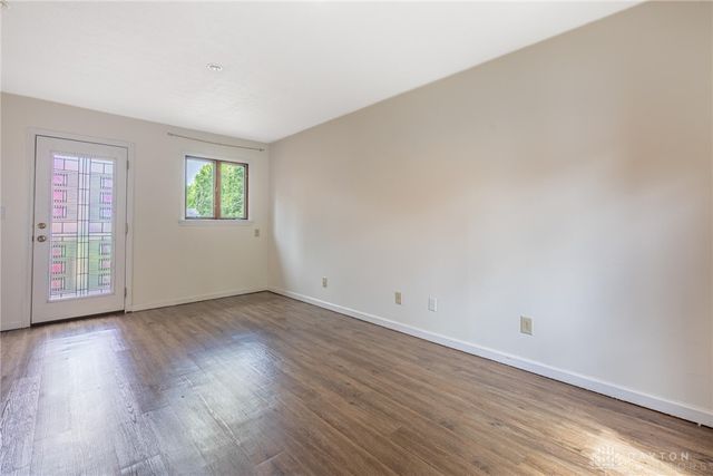 215 Beverly Place, Oakwood, OH 45419