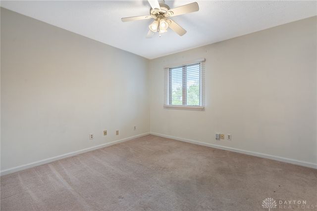 215 Beverly Place, Oakwood, OH 45419