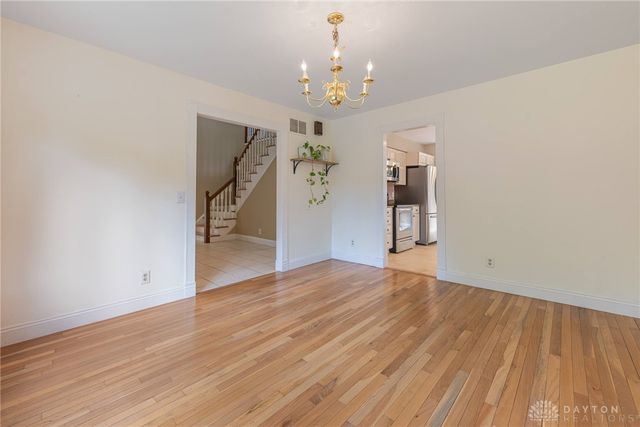 215 Beverly Place, Oakwood, OH 45419