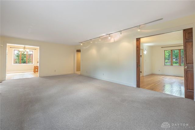 215 Beverly Place, Oakwood, OH 45419