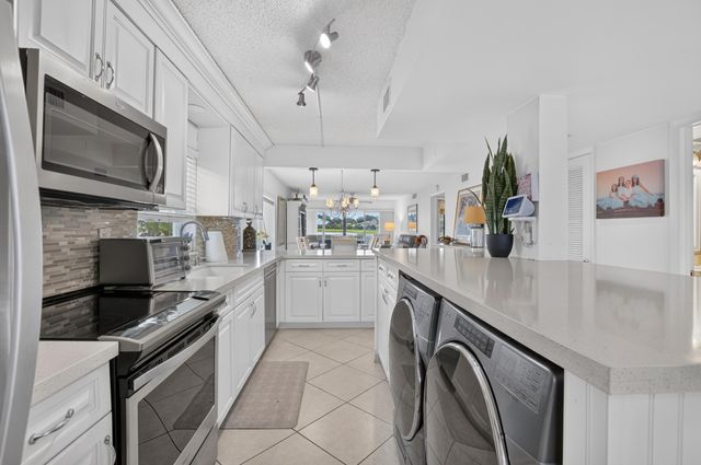 13112 Sentry Palm Court A, Delray Beach, FL 33484