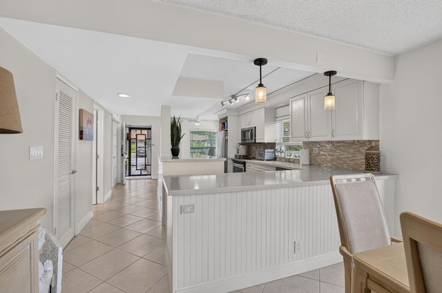 13112 Sentry Palm Court A, Delray Beach, FL 33484
