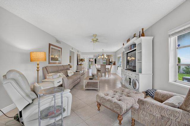 13112 Sentry Palm Court A, Delray Beach, FL 33484