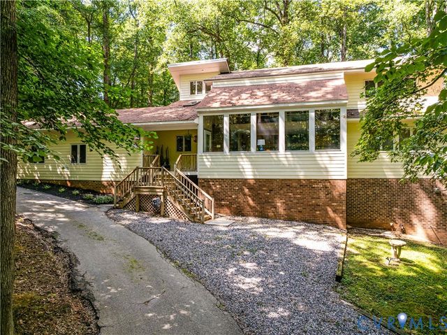 7730 Beach Rd, Chesterfield, VA 23838